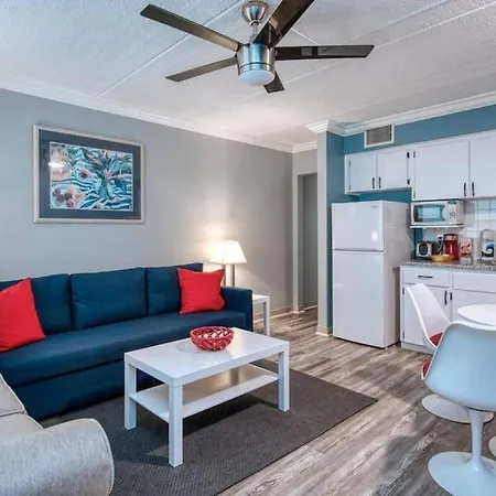 Sunset Beach Suites #5 - Under New Management! Pet Friendly And Steps To The Beach!